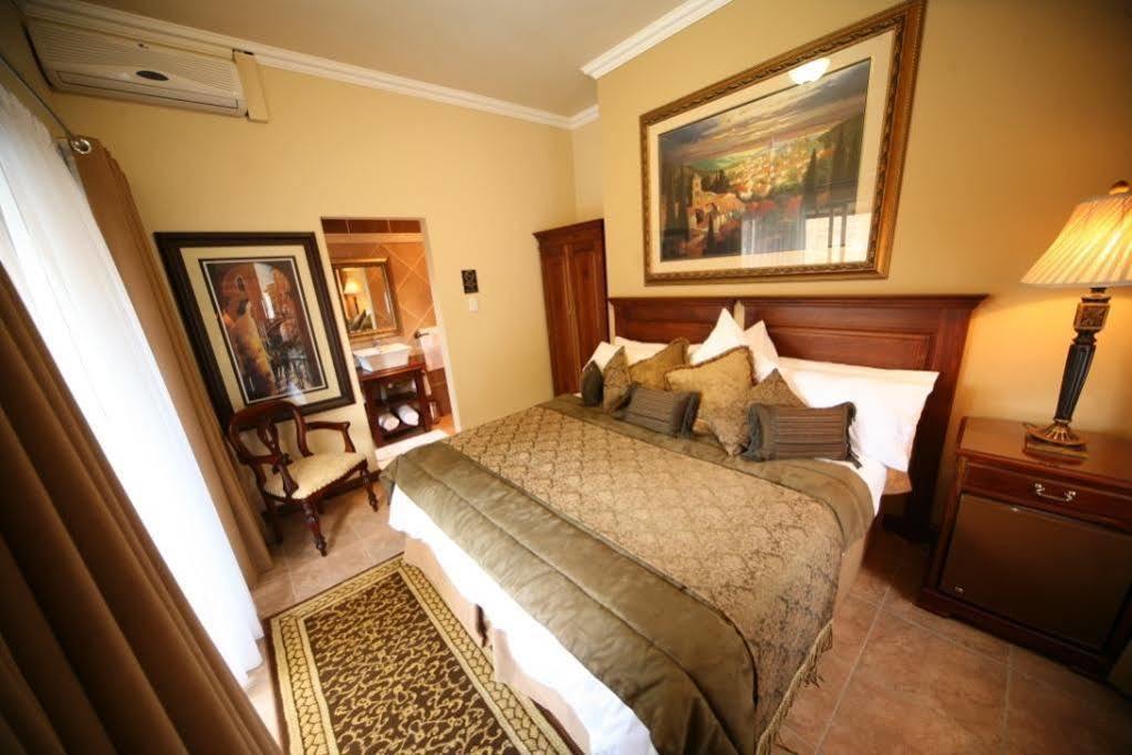 Le Cozmo Guesthouse Johannesburg Buitenkant foto